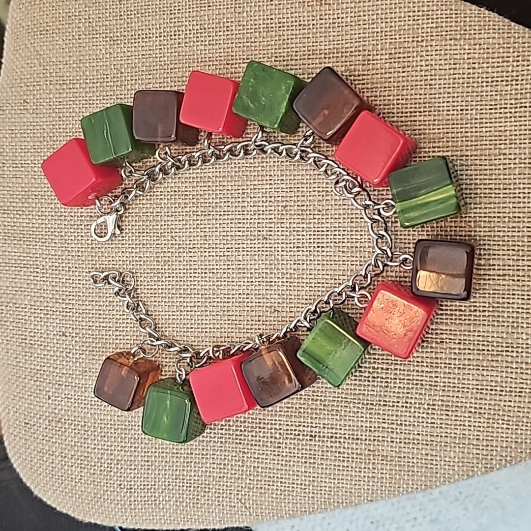 Bakelite Cube Bracelet 155$